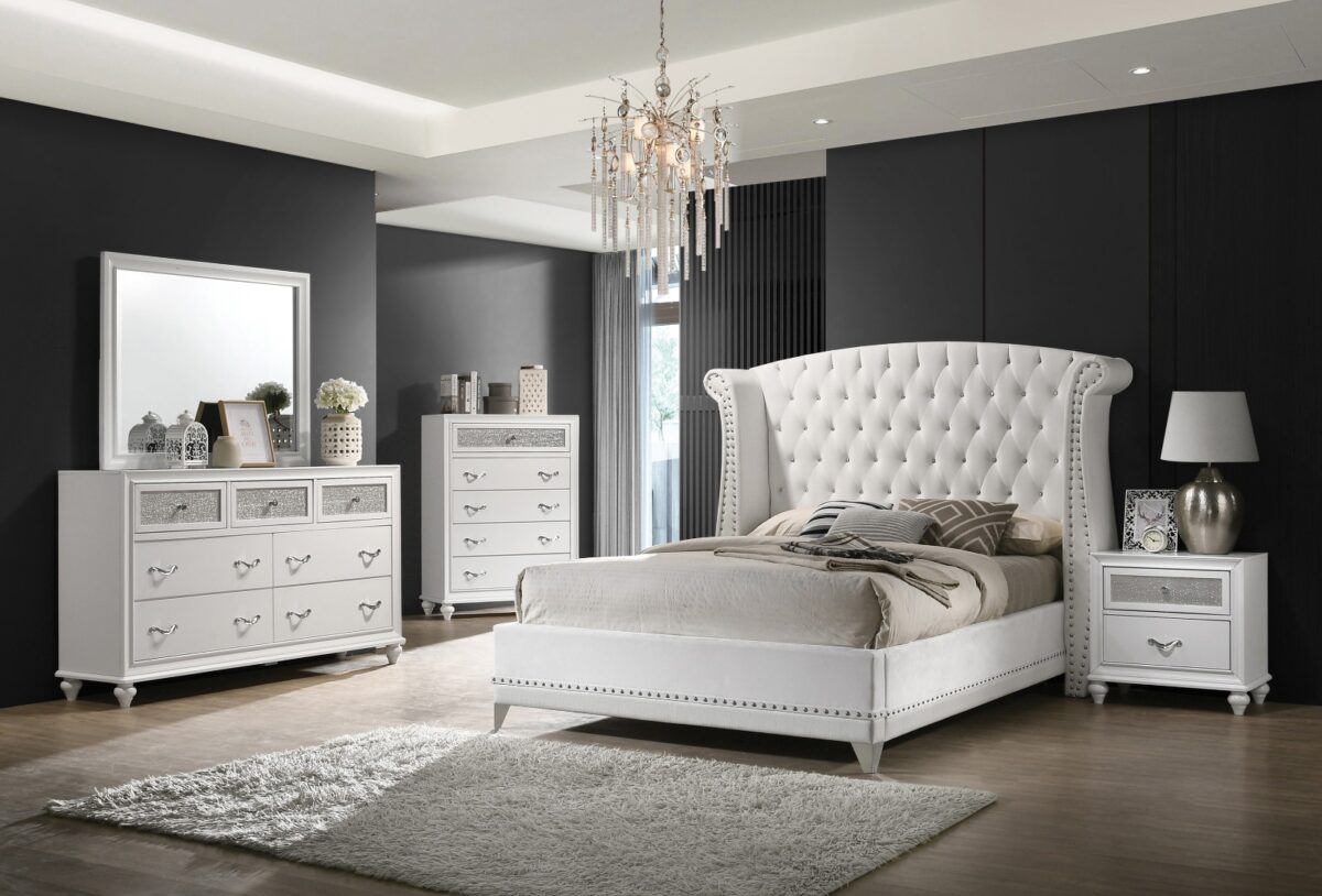 WhatsApp Image 2024-10-09 at 16.33.12 CAMA BARZINI KING C/2 VELADORES (MNECAMKING-PED) - Imagen 1